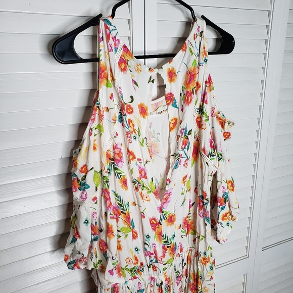 Torrid Floral Print Cold Shoulder Ruffle Romper 1X - Picture 11 of 16